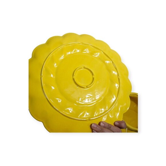 Vintage Sunshine Yellow Ceramic Tureen Set With Lid Matching Plate & Serving Spo - Picture 13 of 16